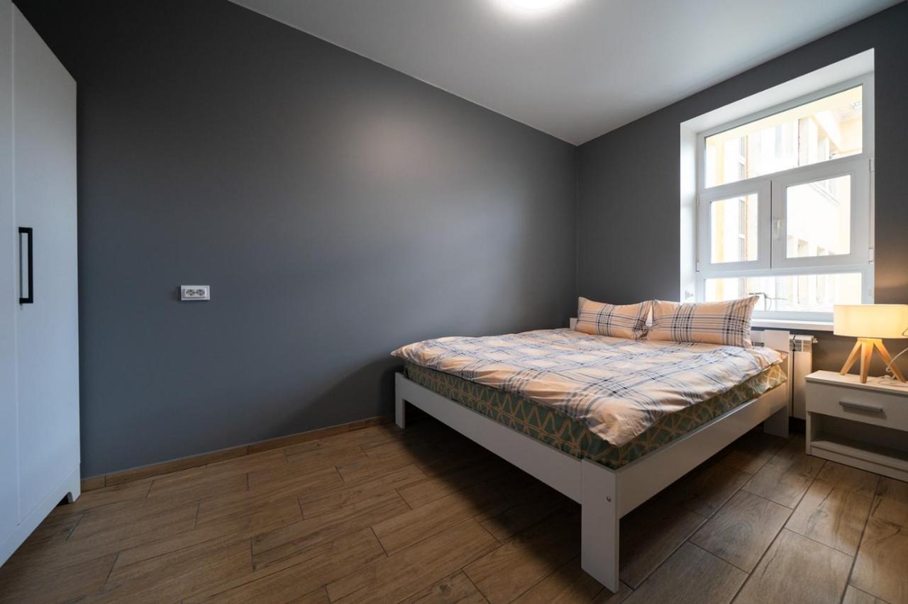 Apartment In The Heart Of Chernigov Bagian luar foto